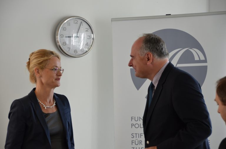 „Politische und wirtschaftliche Auswirkungen der Russland-Ukraine Krise auf Polen und Deutschland“