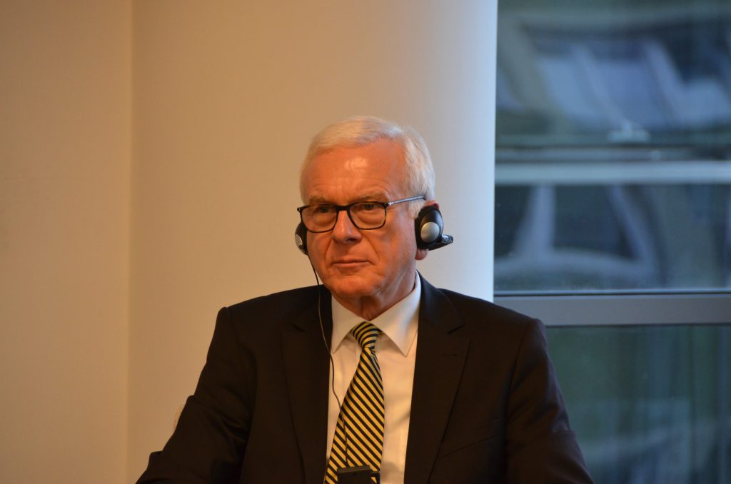 „Wir sind zu unserem Glück vereint. Mein europäischer Weg“ Hans-Gert Pöttering, 2.12.2015