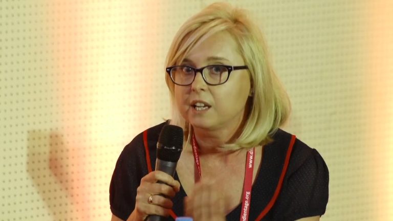 Debata: Wiarygodność dziennikarstwa (i walka o nią). Jak dotrzeć do ludzi? Podobieństwa i różnice w krajobrazie i krytyce mediów w Polsce i Niemczech.