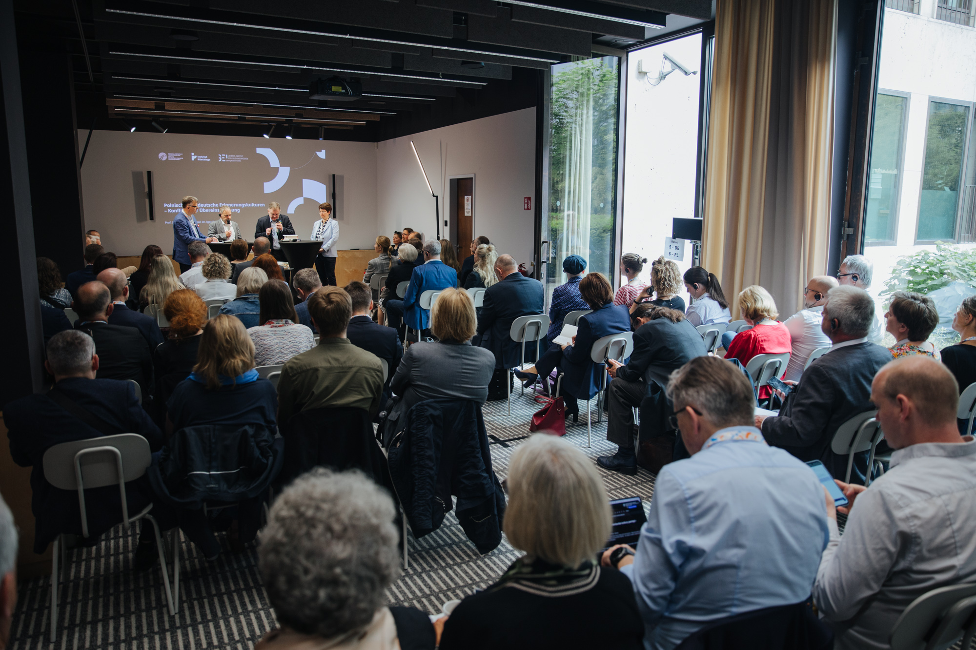 Upamiętnianie, spotkanie, (nie)zrozumienie