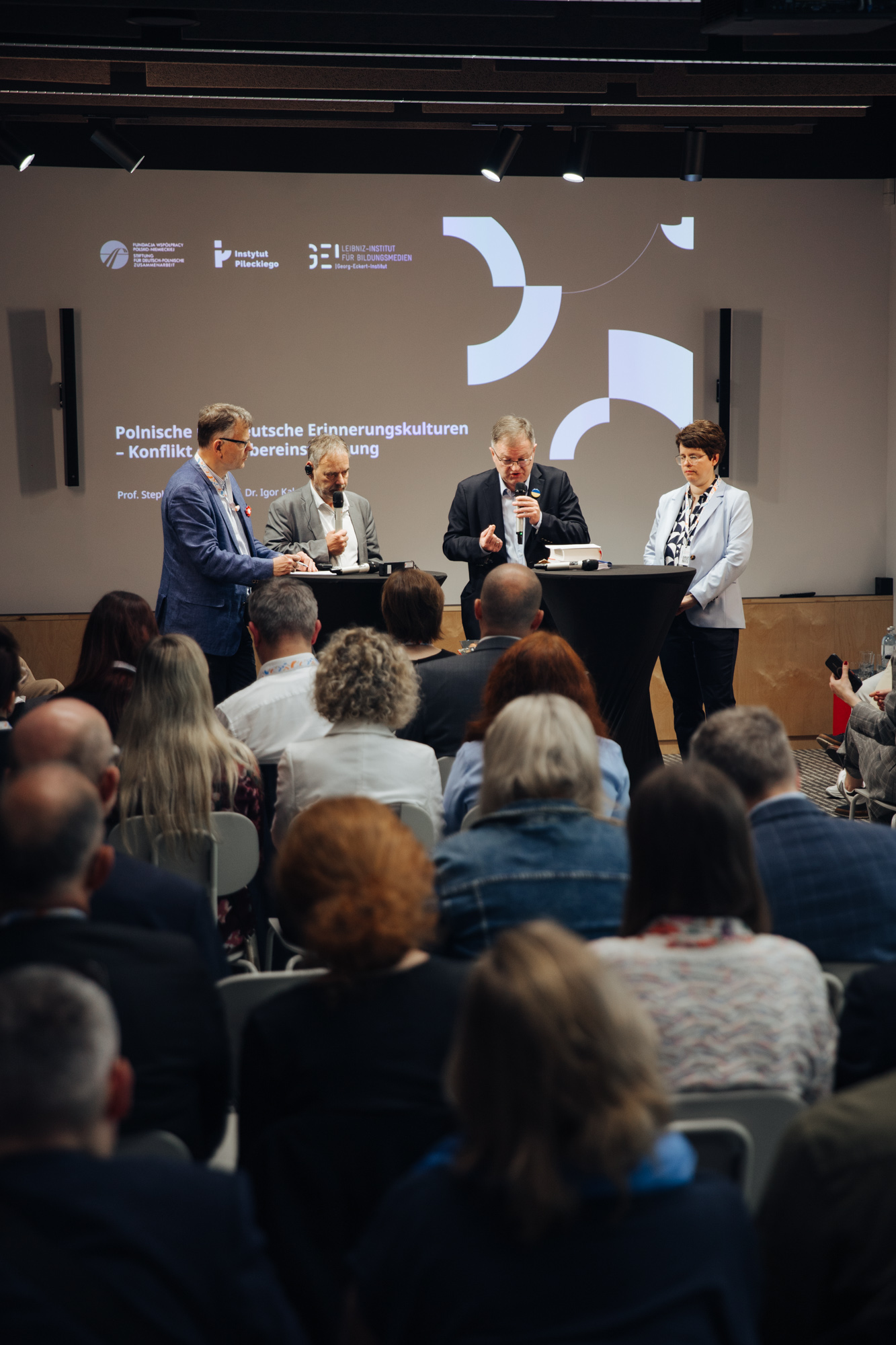 Upamiętnianie, spotkanie, (nie)zrozumienie