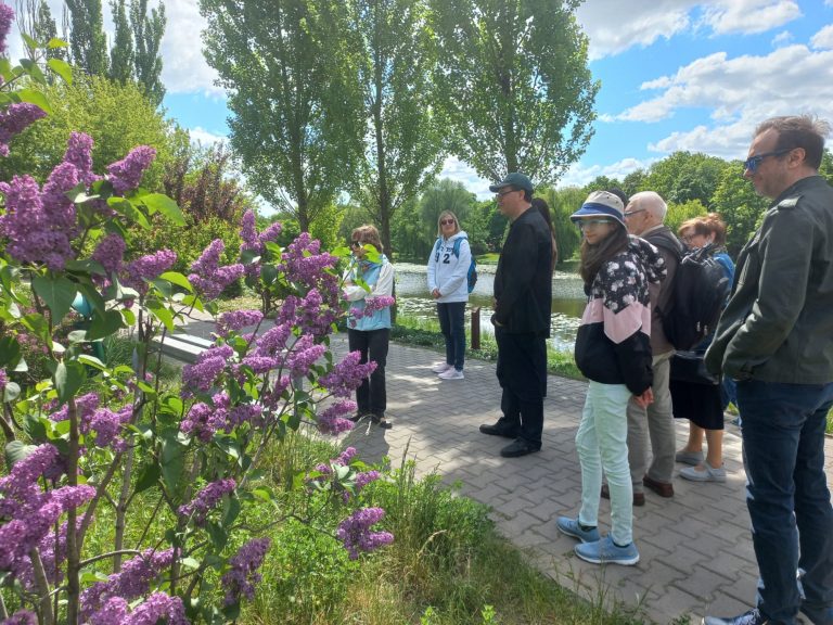 Spacer botaniczny w Ogrodach Polsko-Niemieckich 05.2022