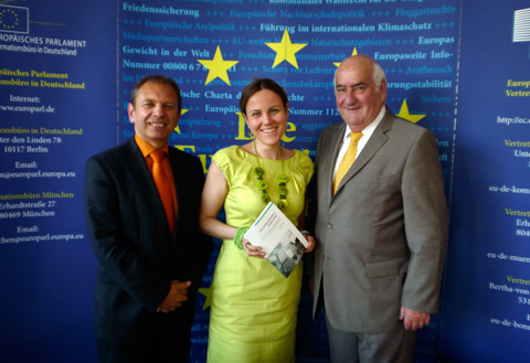 Ein gemeinsames Jahrzehnt. Polen und Deutschland 10 Jahre gemeinsam in der EU. Präsentation in Berlin