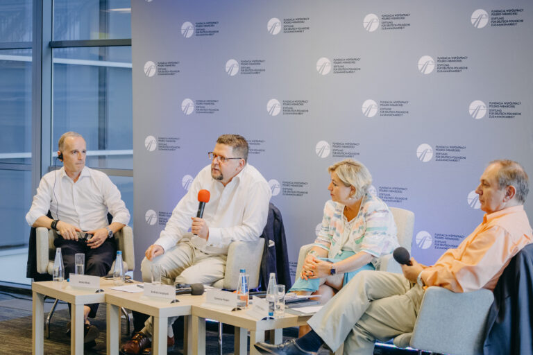 FOTORELACJA: Debata „O Odwadze. Czy w polityce zagranicznej potrzebne są nam dziś autorytety?”, 29.06.2026 (fot. Maciek Jaźwiecki)